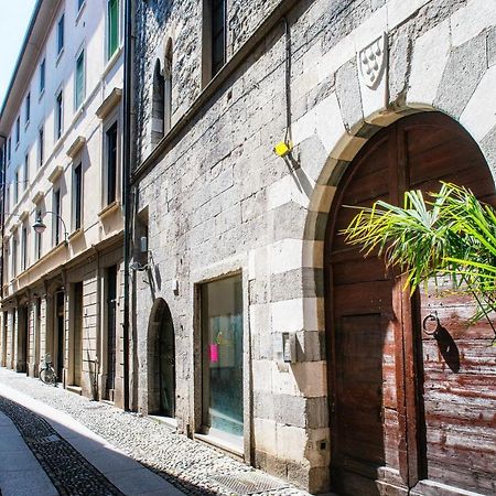 Апартаменты Palazzo Del Pero - The House Of Travelers Комо Экстерьер фото